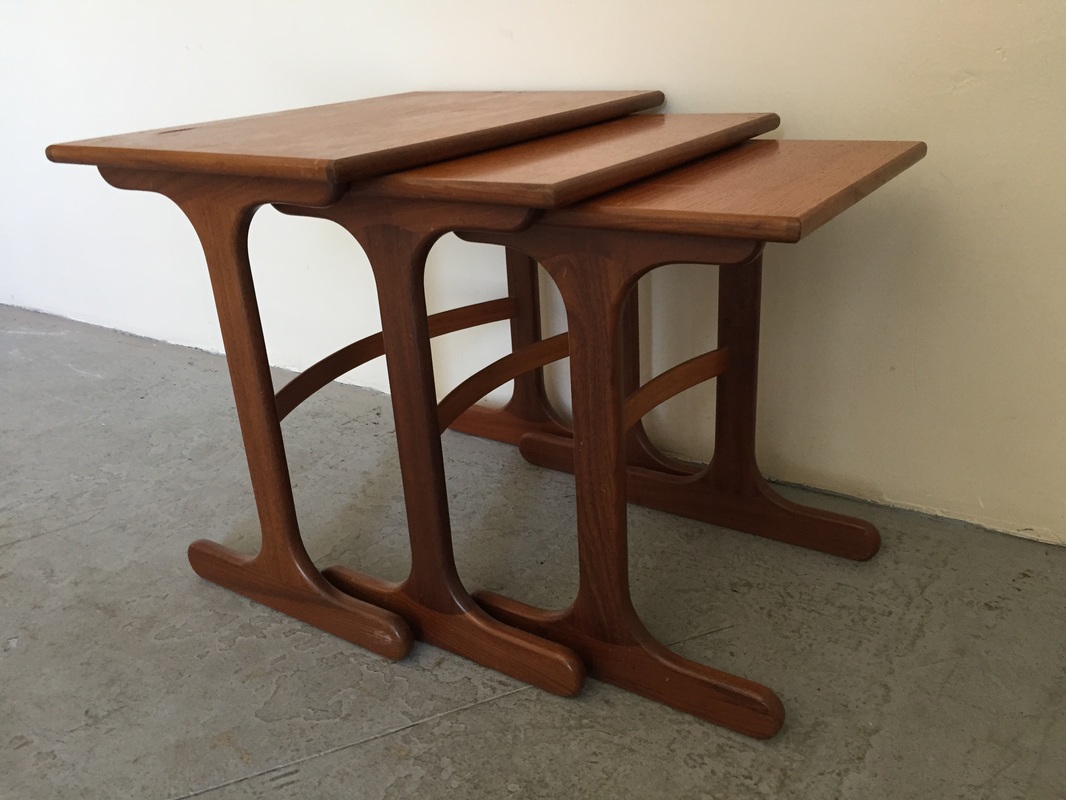Mid-Century Modern Tables at Herman Schwartz - herman schwartz gallery